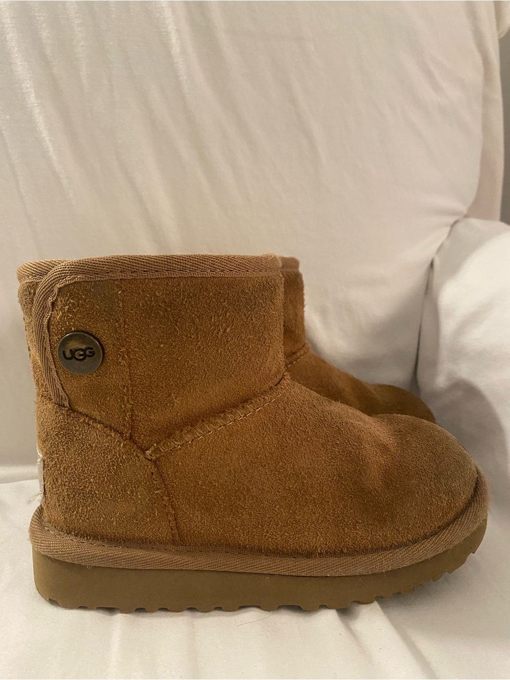 Ugg boots size 9 Toddler